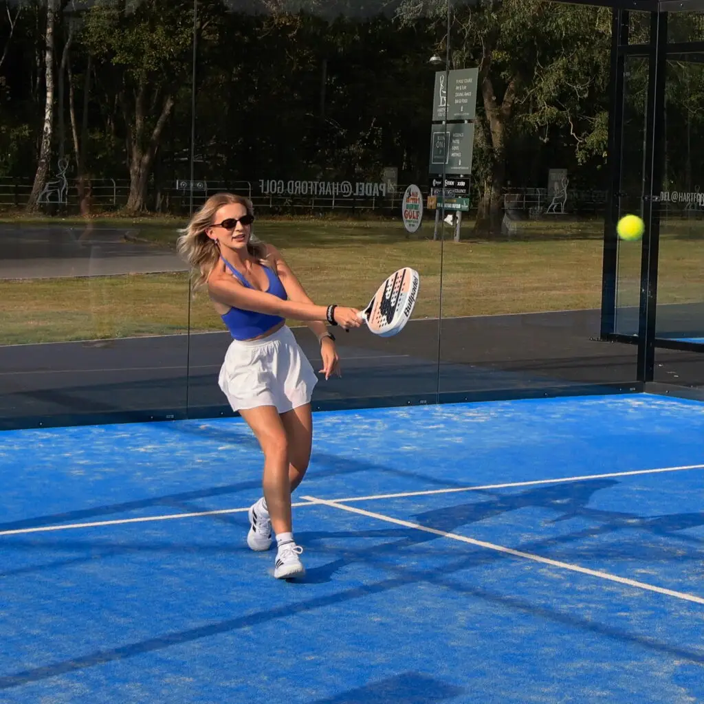 Her Club Padel Court on padel court