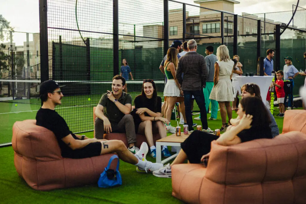 La Casa Del Padel community talking