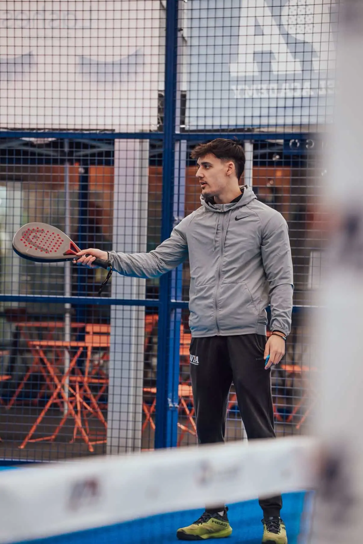 Hugo Da Silva coaching on court